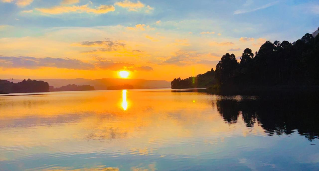 Lake Bunyonyi Rock Resort Kabale Exterior foto